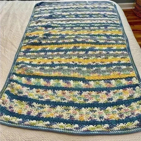 Baby gift, a hand crocheted blanket for a boy or a girl
shower gift,homemade. - Picture 1 of 5